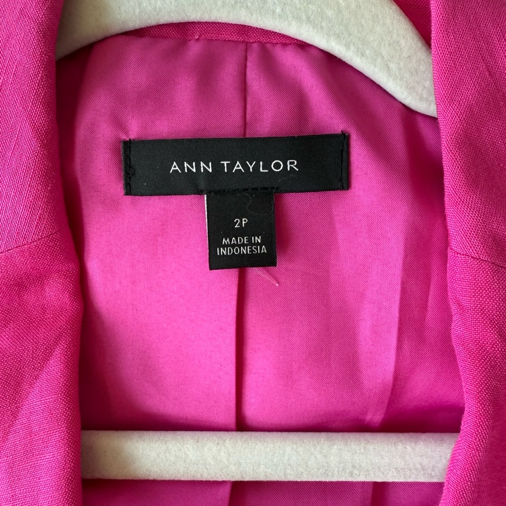 Ann Taylor Hot Pink linen Blazer - Picture 2 of 3